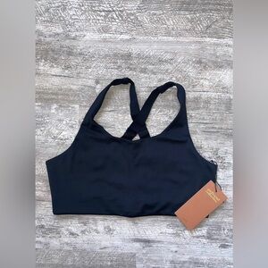 Girlfriend collective cross back clip bra - new with tags
